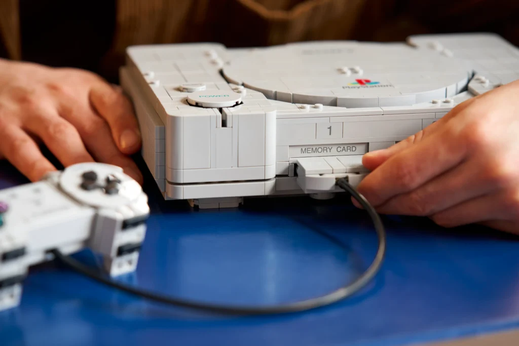 brianzalug-lego-72306-playstation-12