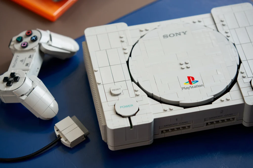 brianzalug-lego-72306-playstation-13